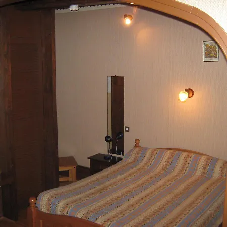 Logis Restaurant La Chaumiere ホテル