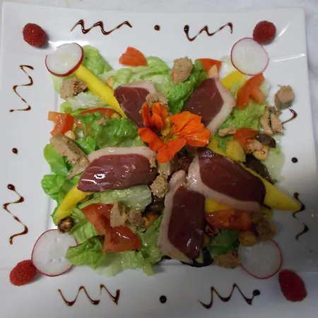 酒店 Logis Restaurant La Chaumiere 2*